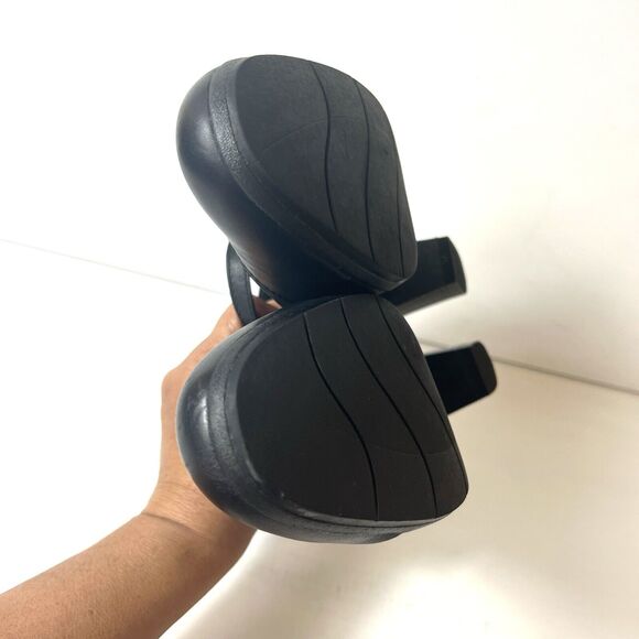 Clarks Womens 9.5W Classic Mary Jane Pump Black Leather Heel Comfort Casual Shoe - Picture 7 of 11